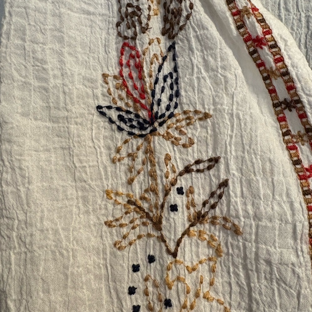 J. Jill White Embroidered Blouse - Picture 4 of 7